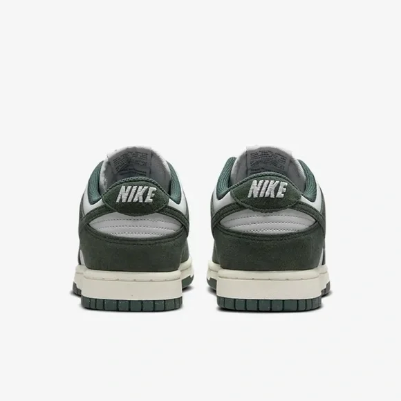 NWT Women’s Nike Dunk Low Green and White Sneakers - Picture 9 of 14